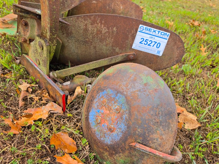 #25270-•-ferguson-2-bottom-plow-image-12