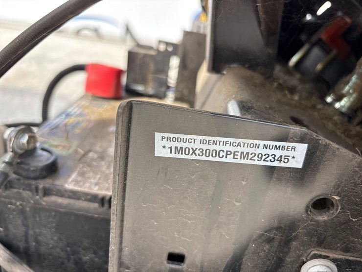 john-deere-x300-image-34
