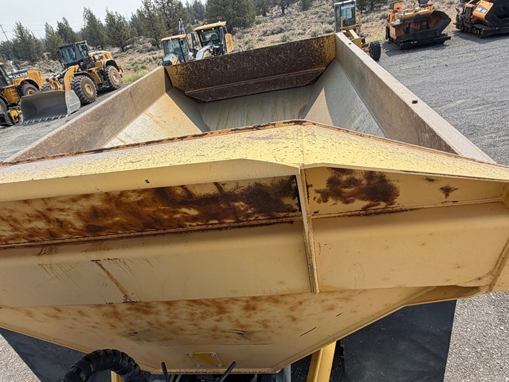 2016-komatsu-hm400-5-image-111