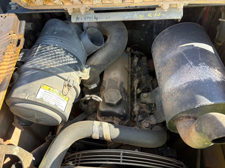 2003-john-deere-240-image-24