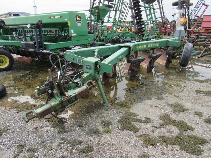 john-deere-2600-image-4