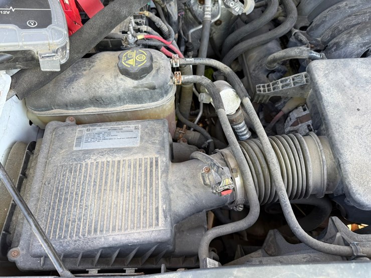 2014-chevrolet-1500-image-12