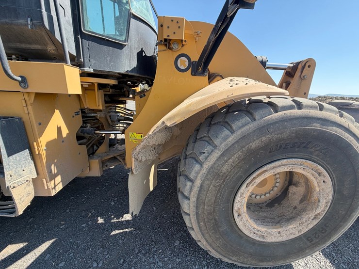 2015-caterpillar-950m-image-19