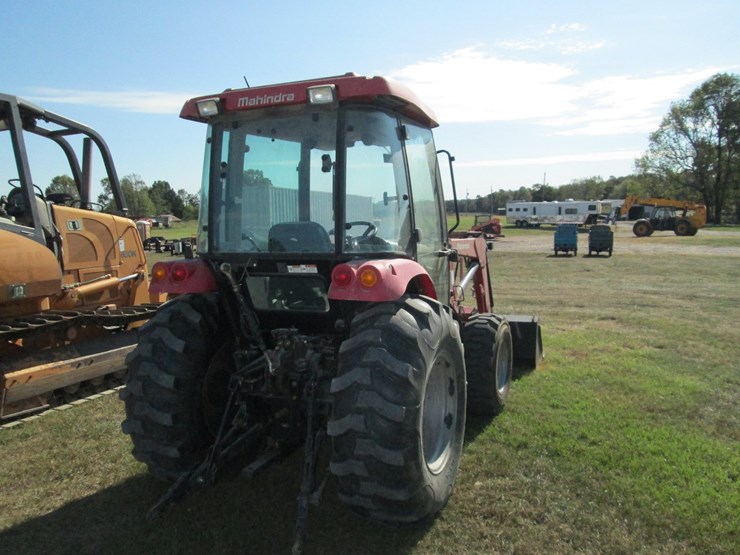 mahindra-2555-image-3