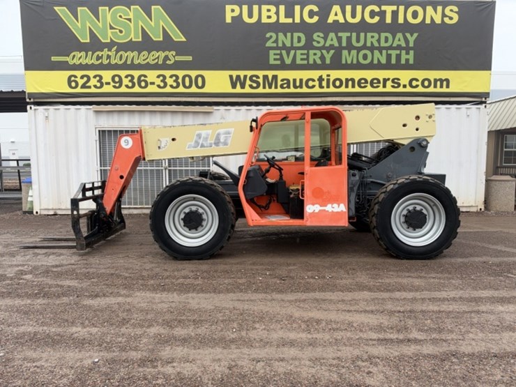 2012-jlg-g9-43a-image-1