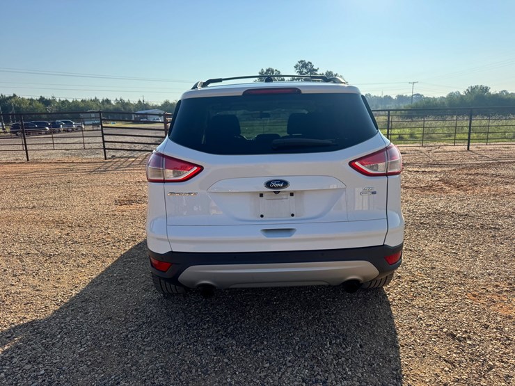 2015-ford-escape-image-4