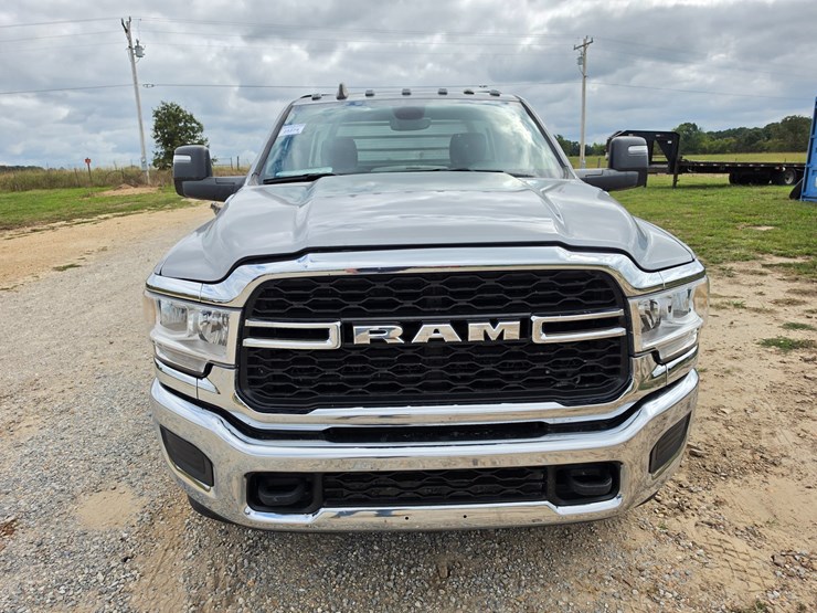 2024-dodge-3500-image-22