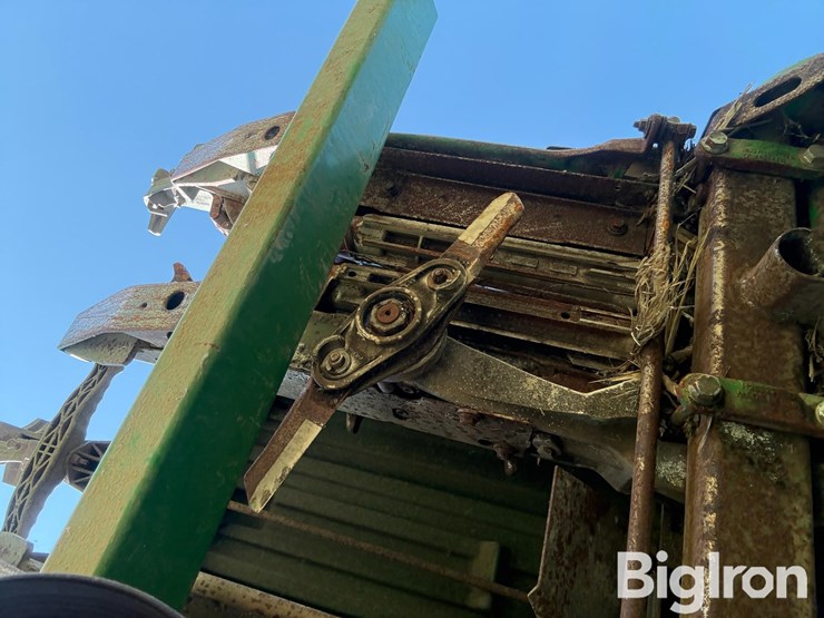 2010-john-deere-612c-stalkmaster-image-10
