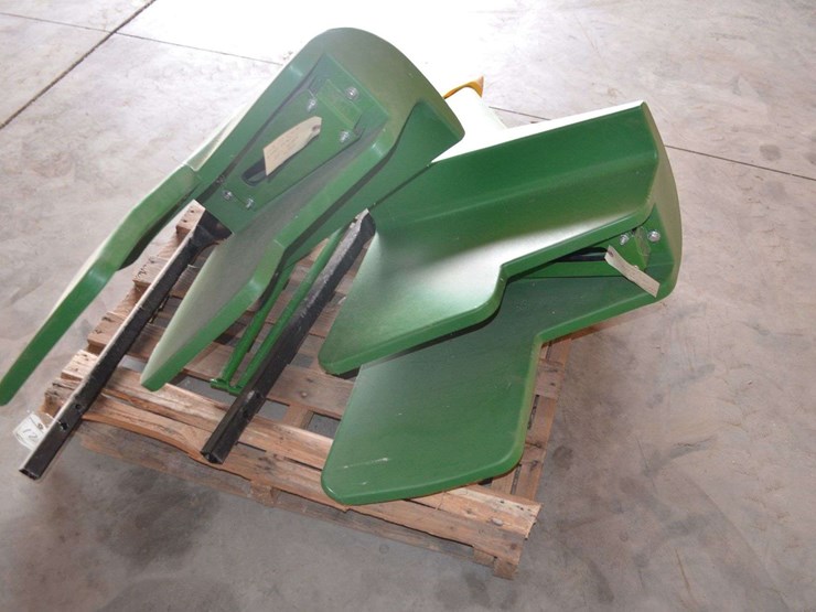 2016-john-deere-630f-image-26