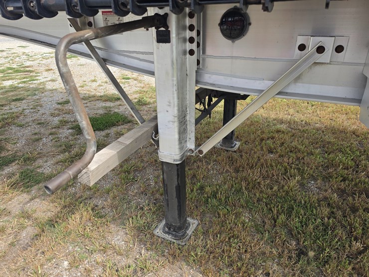 2023-fontaine-flat-bed-trailer-image-27