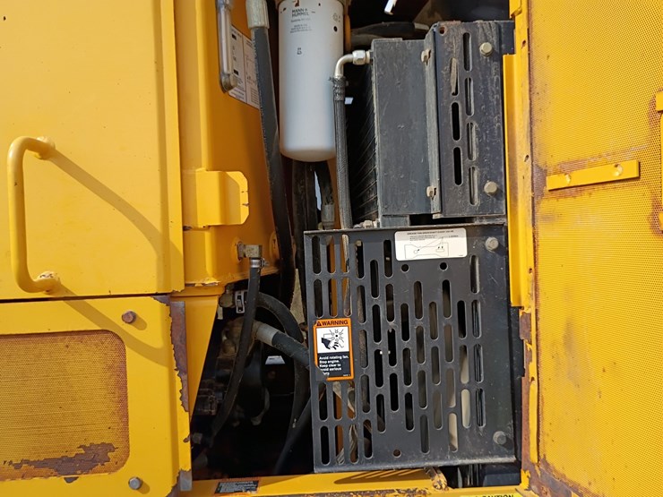 2008-deere-670d-image-59