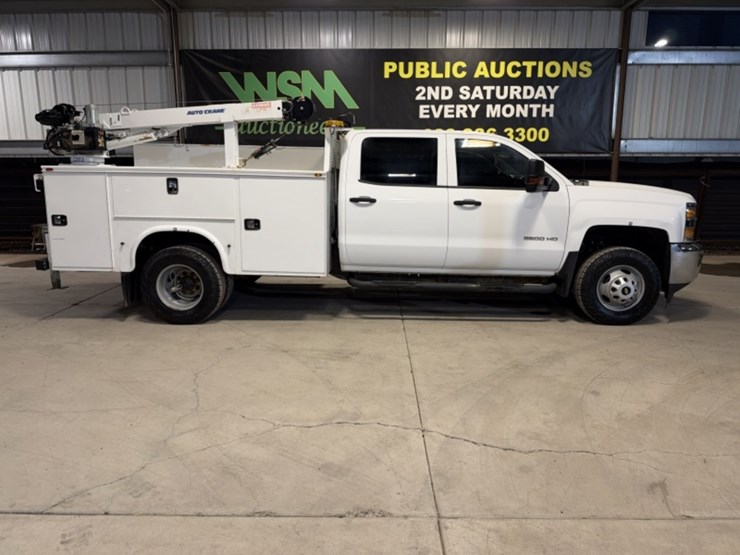 2016-chevrolet-silverado-3500hd-image-1