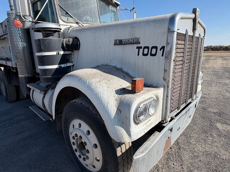 #2532-•-kenworth-w928-tandem-axle-dump-truck-image-18