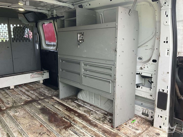 2017-ford-transit-image-23