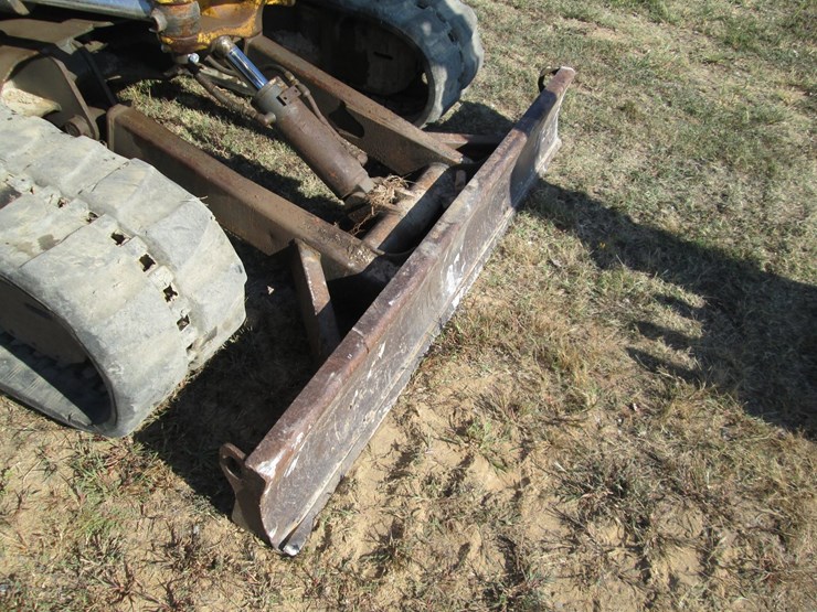 new-holland-e55bx-image-21