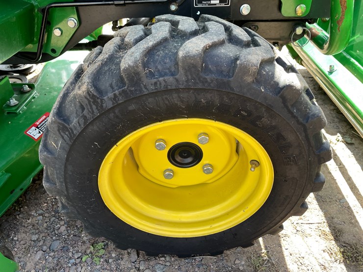 2025-john-deere-2025r-image-11