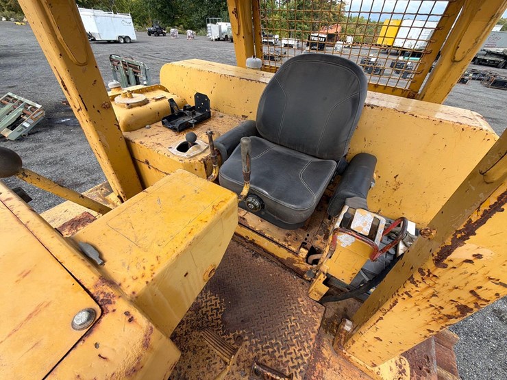 caterpillar-d9h-image-21