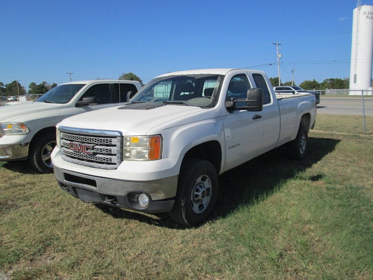 2013-gmc-2500hd-image-1