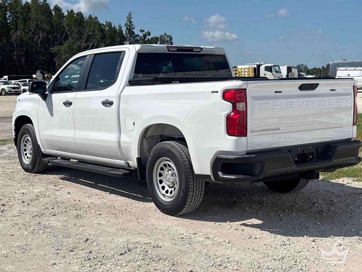 2022-chevrolet-silverado-1500-image-4