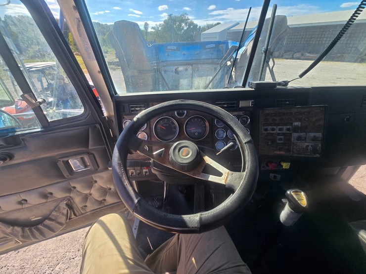 1998-kenworth-t800-image-59