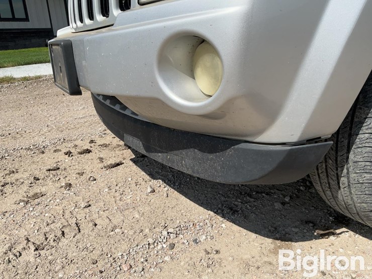2005-jeep-grand-cherokee-laredo-image-10