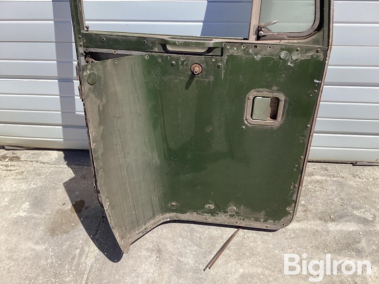 kenworth-driver-side-bottom-latch-handle-door-image-9