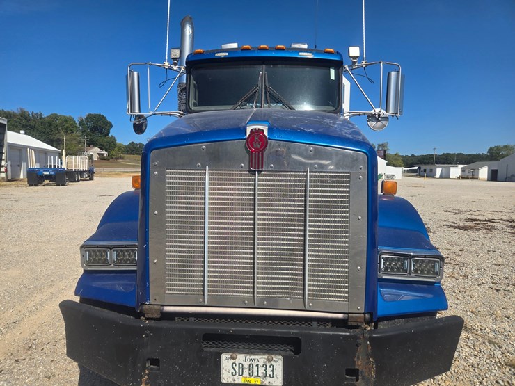 2008-kenworth-t800-image-17