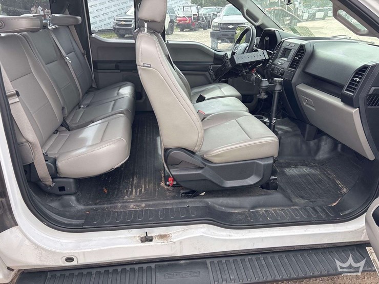 2016-ford-f150-image-23