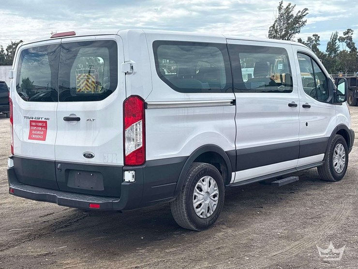 2019-ford-transit-image-3