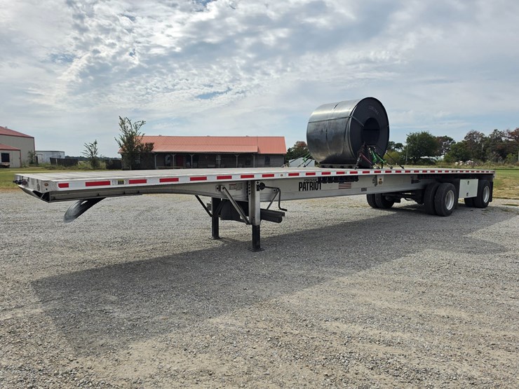 2022-fontaine-flat-bed-trailer-image-3
