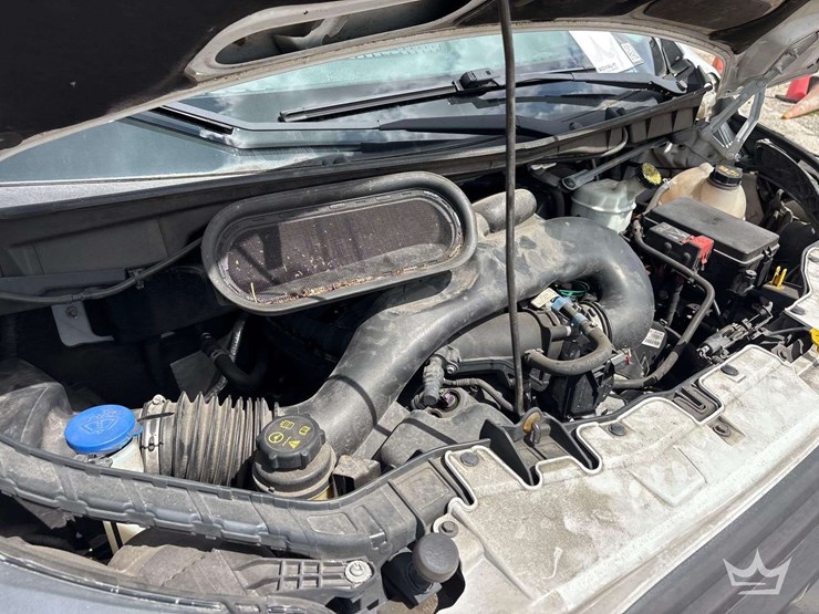 2016-ford-transit-image-8