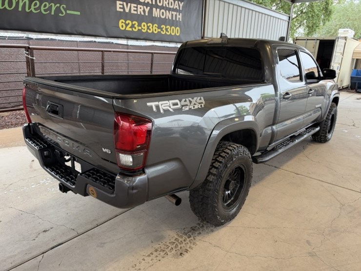 2019-toyota-tacoma-image-9