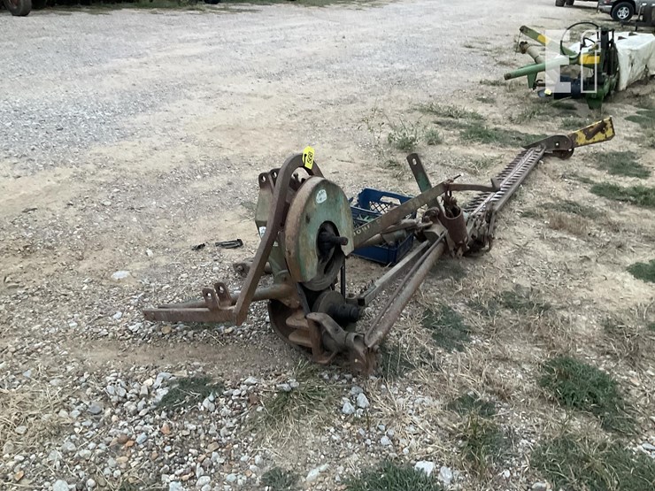 john-deere-568-image-1