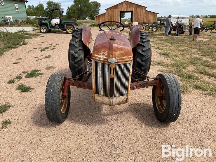 ford-8n-image-2