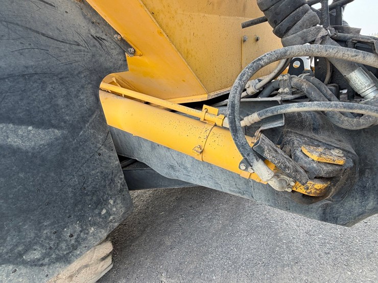 2018-komatsu-hm400-5-image-35