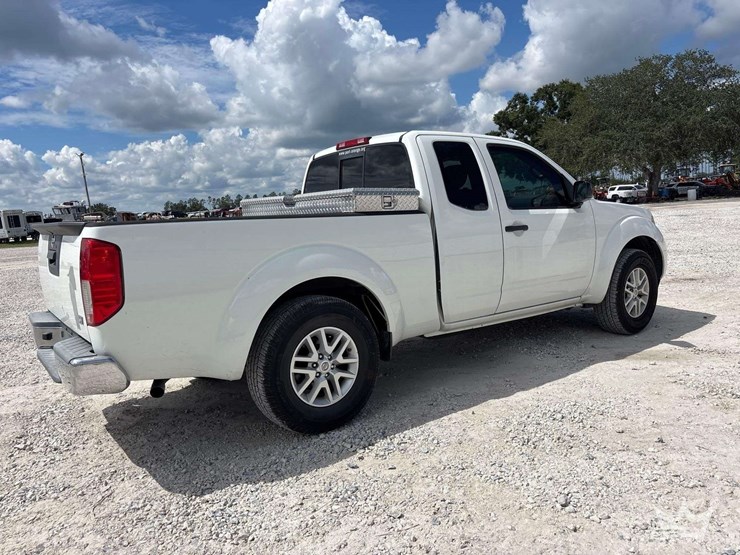 2018-nissan-frontier-image-3