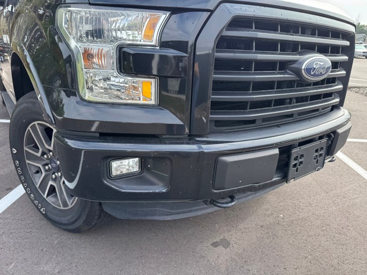 2015-ford-f150-xlt-image-26
