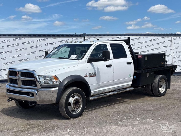 2018-utility-flatbed-image-1