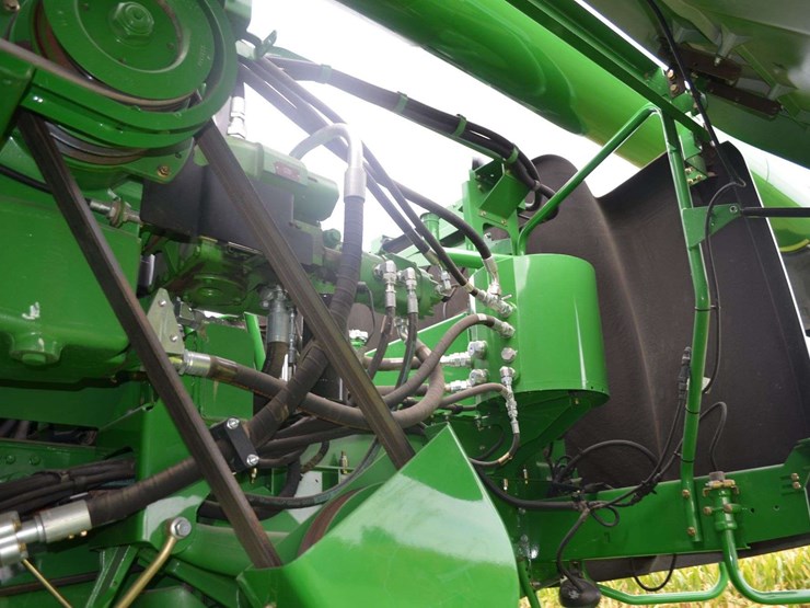 2012-john-deere-s550-image-31