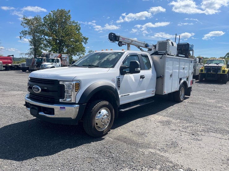 2019-ford-f550-image-2