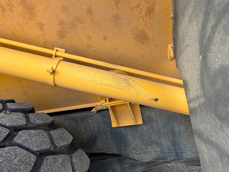 2016-komatsu-hm400-5-image-44