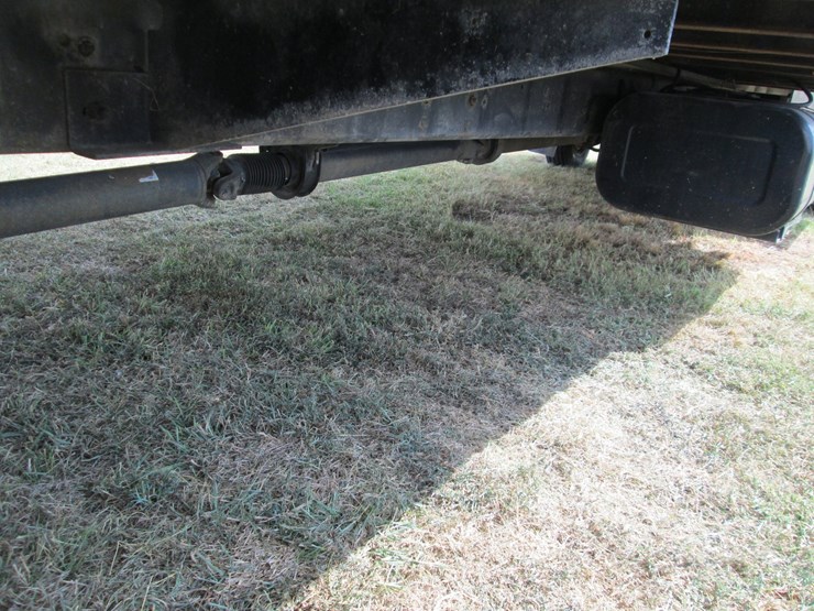 2005-gmc-topkick-c5500-image-10