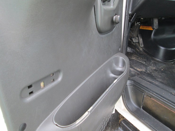 2005-gmc-topkick-c5500-image-22