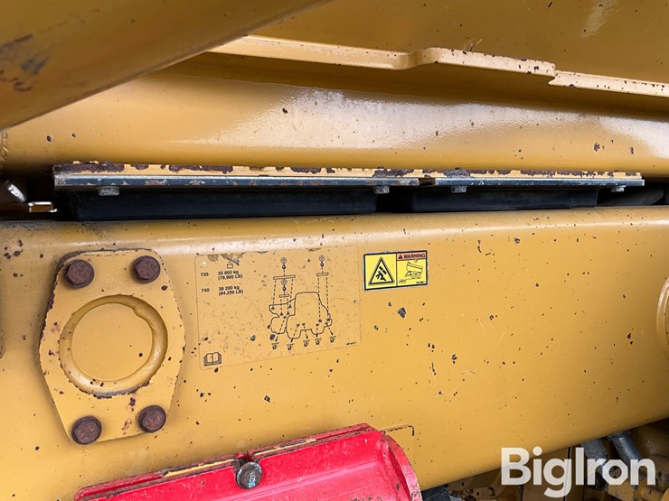 2013-caterpillar-740b-image-17