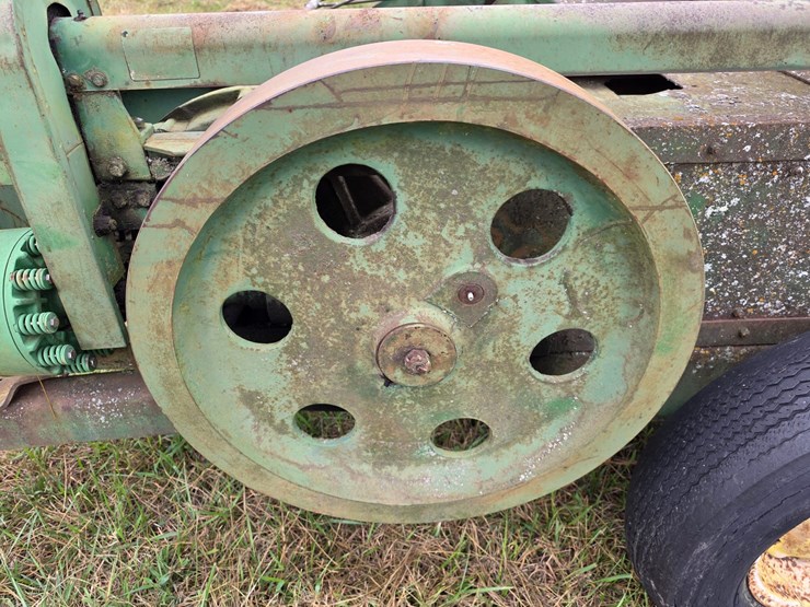 john-deere-14t-image-24