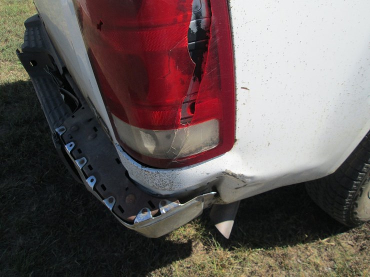 2009-gmc-2500hd-image-15