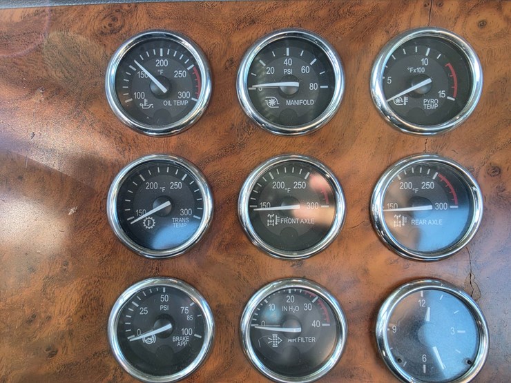2006-peterbilt-378-image-59