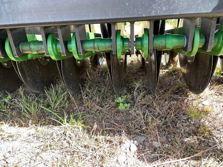 #1602-•-rtp-genesis-8-no-till-grain-drill-image-17