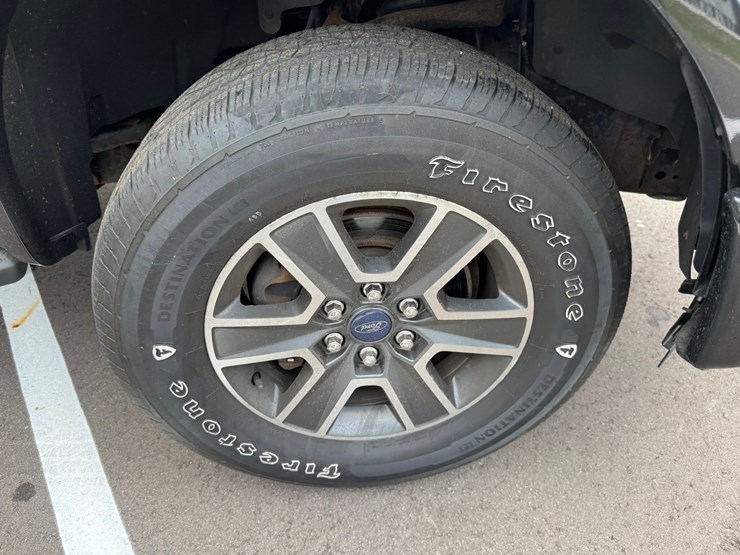 2015-ford-f150-xlt-image-57