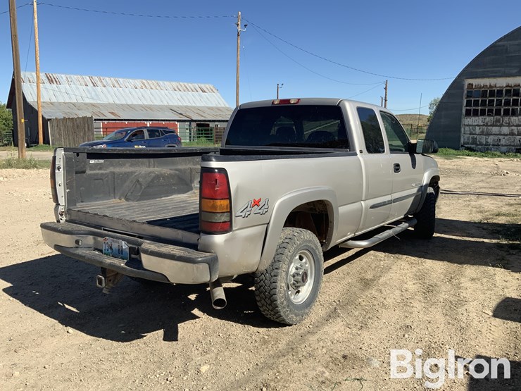 2004-gmc-sierra-2500-image-5